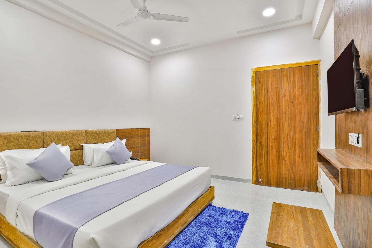 أحمد أباد Fabhotel Parkland A المظهر الخارجي الصورة
