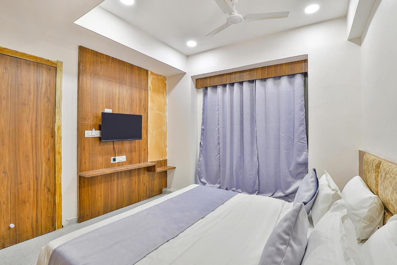 أحمد أباد Fabhotel Parkland A المظهر الخارجي الصورة